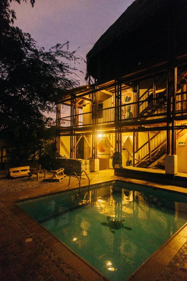 La Tortuga Hostel Taganga Eksteriør billede