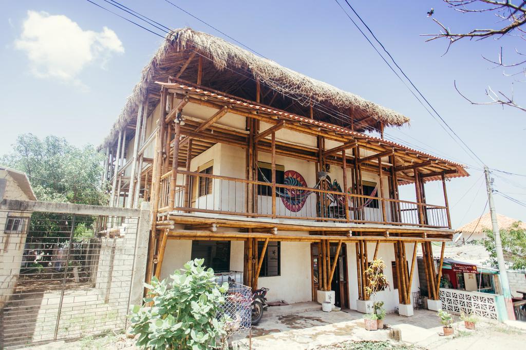 La Tortuga Hostel Taganga Eksteriør billede